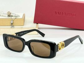 Picture of Valentino Sunglasses _SKUfw57426907fw